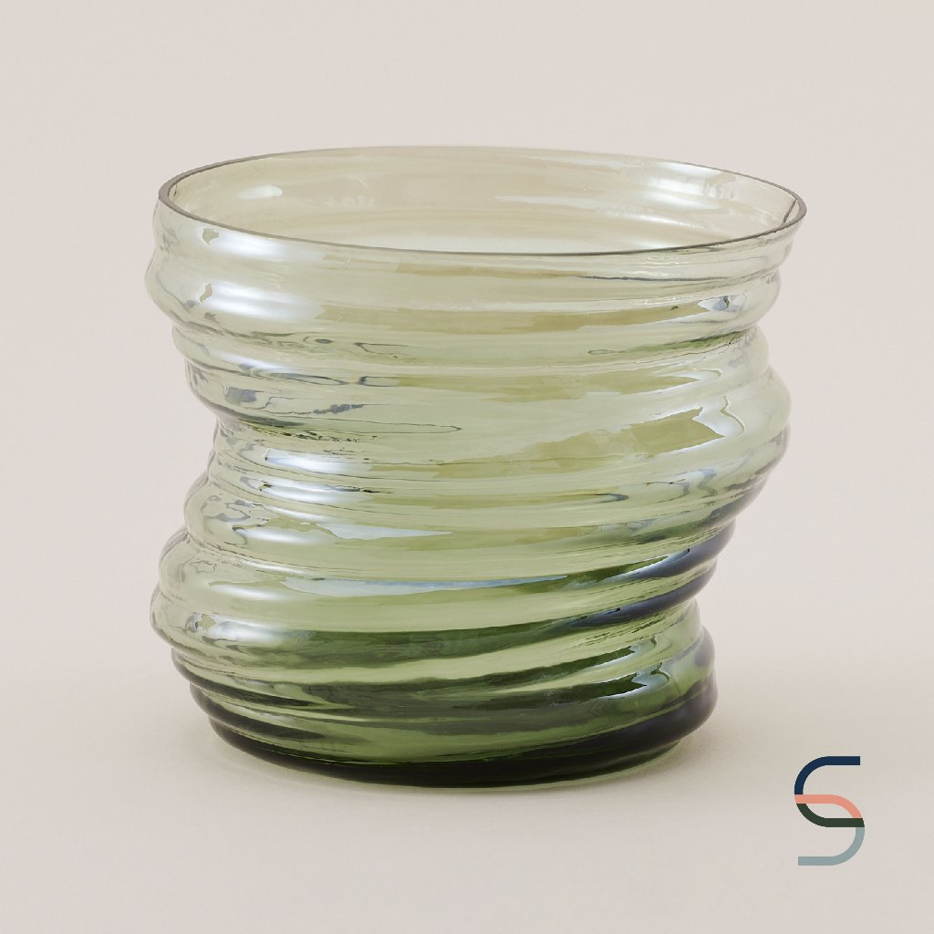 SARABARN Wide Mouth Glass Vase | แจกันตั้งโต๊ะ ทรงปากกว้าง สีเขียวอ่อน