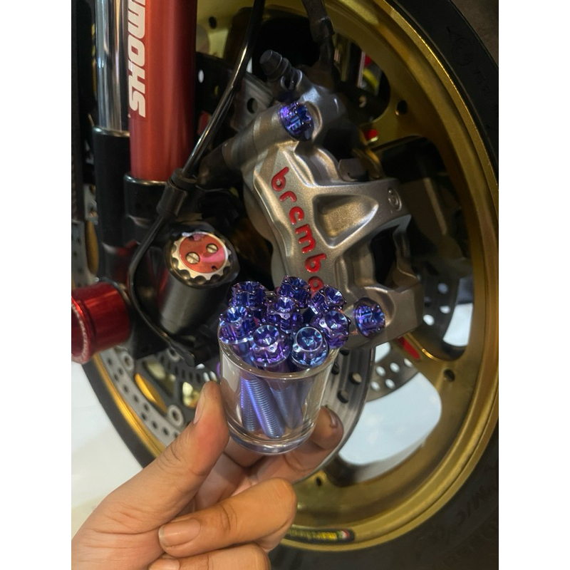 น็อตไทเทเนี่ยมปั้มเบรค M10x65 น็อตยึด GR5 ยึดปั้มเรเดียลเมาท์ Brembo M50 M4 GP4RX ไทเทเนียมแท้ Gr5
