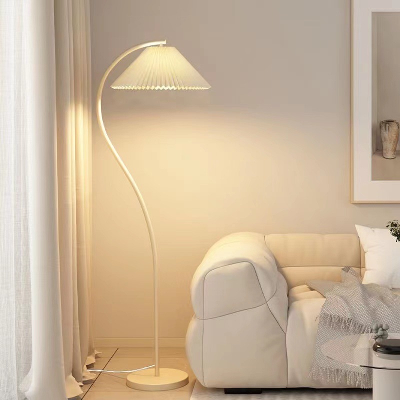 ⭐led floor lamp ⭐  โคมไฟ แต่งห้องนอน    โคมไฟสวยๆ โคมไฟตั้งพื้นลมครีม หลอดไฟ 3 สี