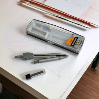 วงเวียนพร้อมดินสอกดในตัว พร้อมส่ง