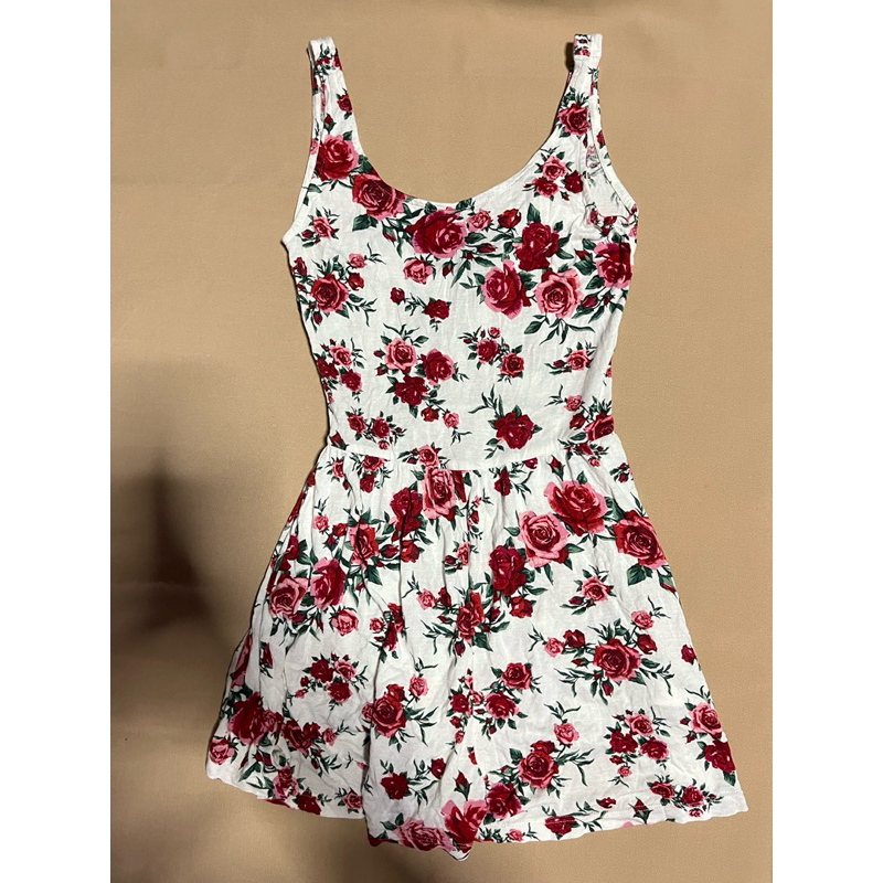 จัมสูท  hm  Size XXS