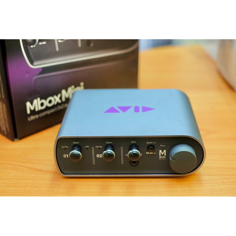 Avid mbox mini audio interface