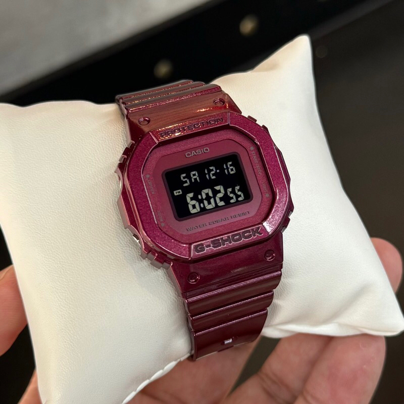 🎁CASIO G-SHOCK MINI GMD-S5600RB-4 ของแท้ 100% พร้อมส่ง ประกัน 1 ปี