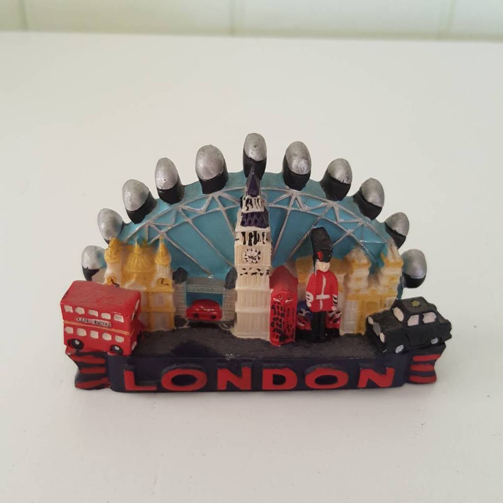 ของสะสม 3D Fridge Magnet London UK แม่เหล็กติดตู้เย็น สัญลักษณ์ของลอนดอน ประเทศอังกฤษ ของมือสอง