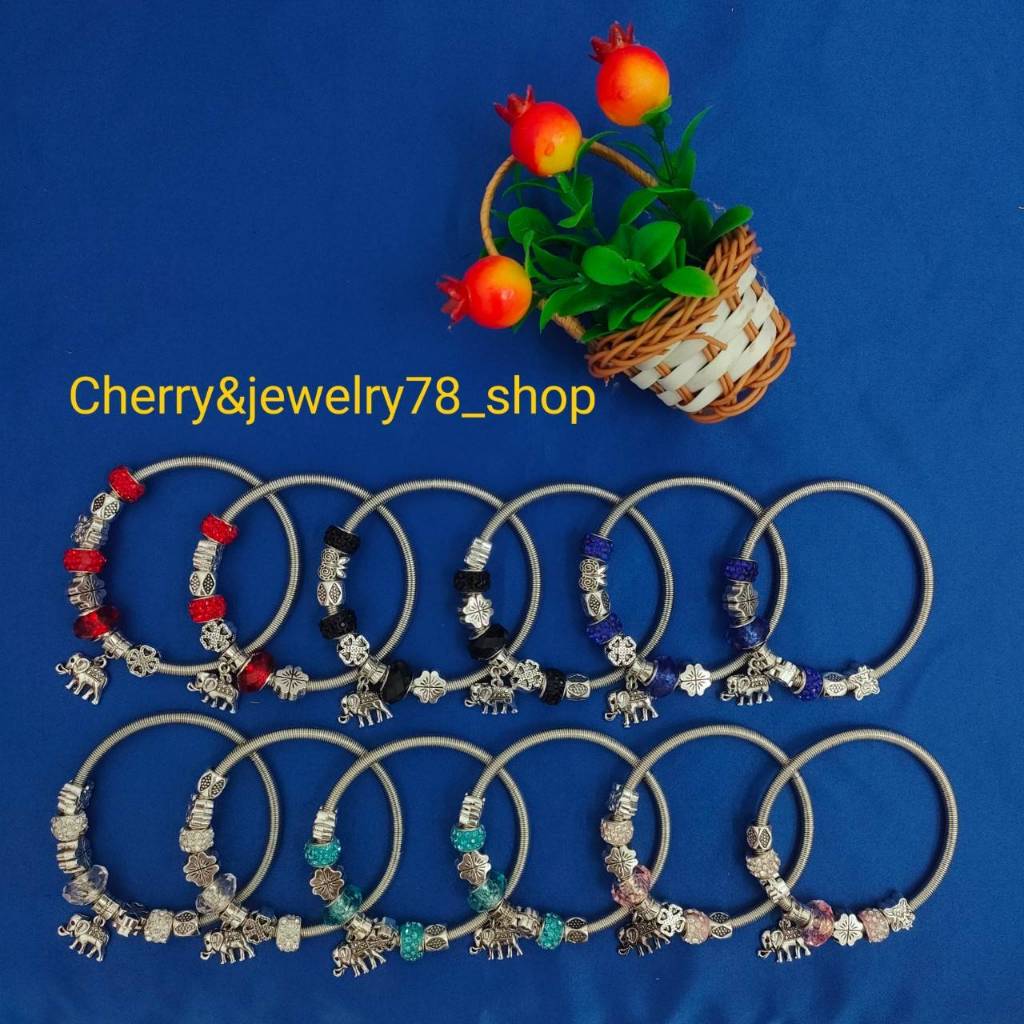 กำไลข้อมือ  เพนโดร่า ลายช้าง เม็ดพลอยสี ราคาถูกที่สุดมีหลายแบบให้เลือก สินค้าพร้อมจัดส่งจากประเทศไทย