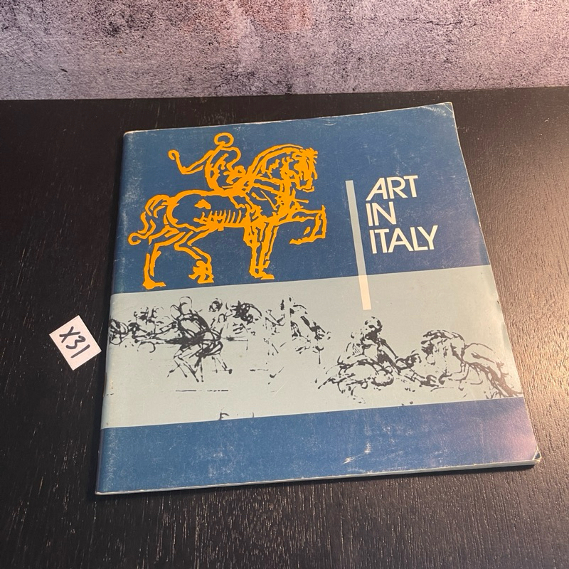 หนังสือ (มือสอง) ENG Vintage Italian Art Book - Art In Italy Book With Color Photos