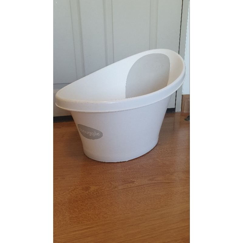 อ่างอาบน้ำเด็กShnuggle ชนักเกิ้ล ของแท้ มือสองสภาพ90% ขายถูก ใช้งานได้ปกติ