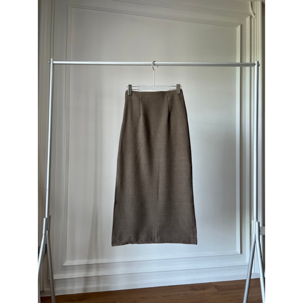 ATIPASHOP - BREAK IT SKIRT กระโปรงผ้า Snow ผ่าข้างทรงสวย - รูปที่ 4