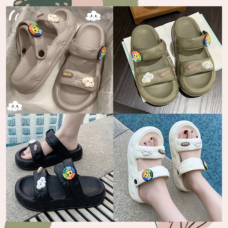 Swayy ใหม่รองเท้าแตะแฟชั่นผญแบบสวมสายคาด2เส้นติดตัวนูนสุดน่ารักมีสายรัดส้น มี 4 สี พื้นนุ่มเบาสวมใส่สบายใส่ได้ทุกโอกาส