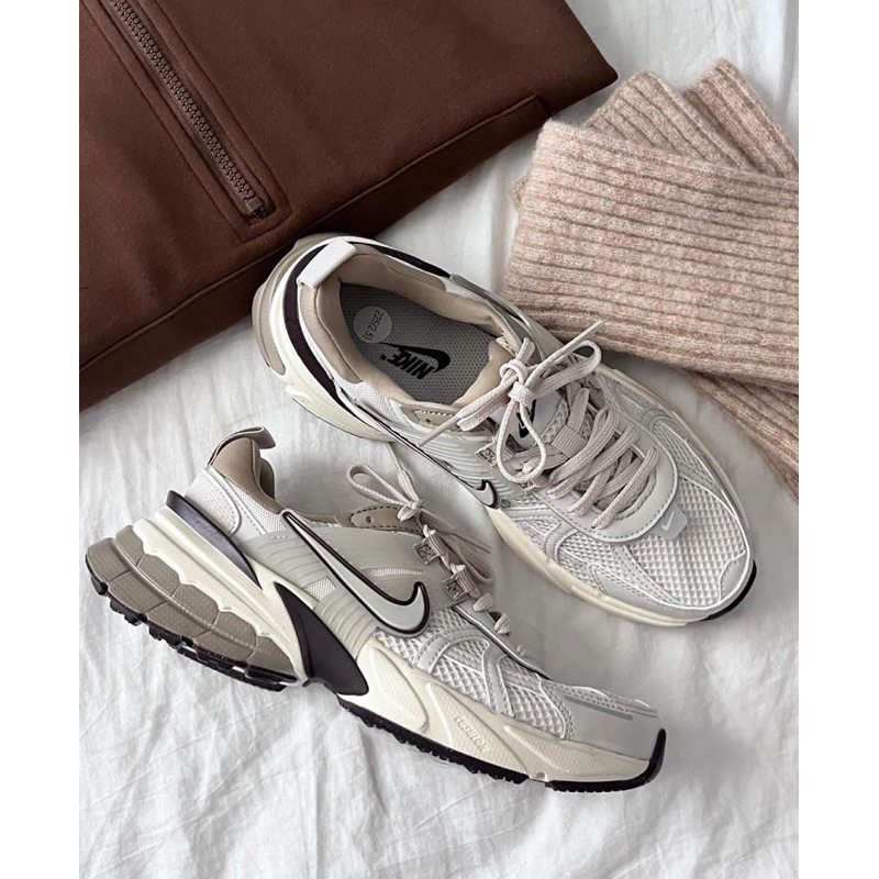 Nike v2k run new color (พรีออเดอร์)