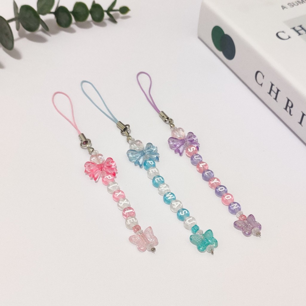 พวงกุญแจลูกปัดตัวอักษร เลือกตัวอักษรเองได้ custom  Keychain ลูกปัดตัวอักษร