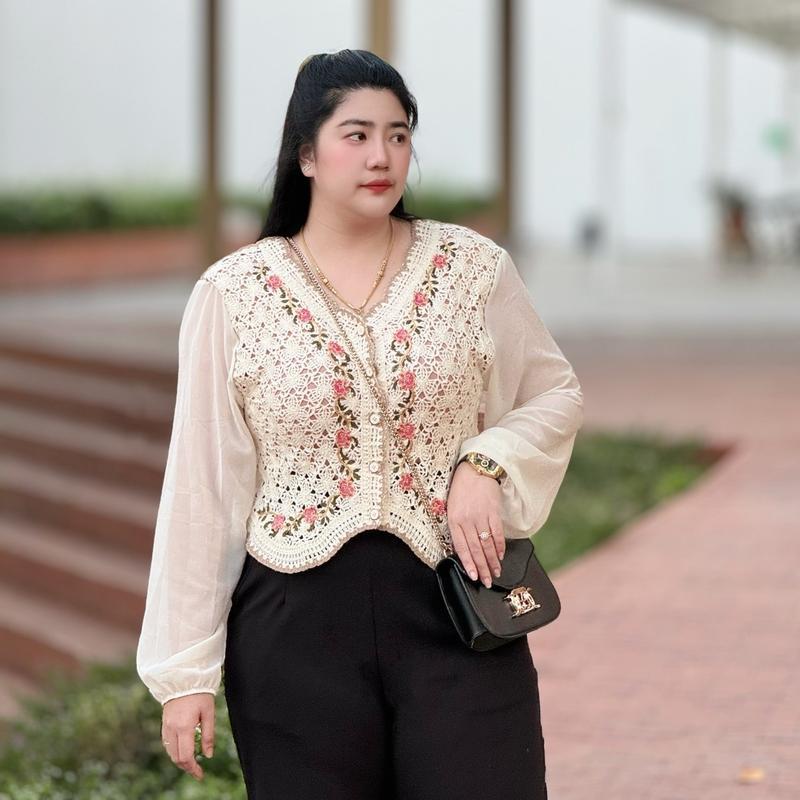 เสื้อถักดอกกุหลาบ แขนชีฟอง รหัส J49 สีขาว สีครีม