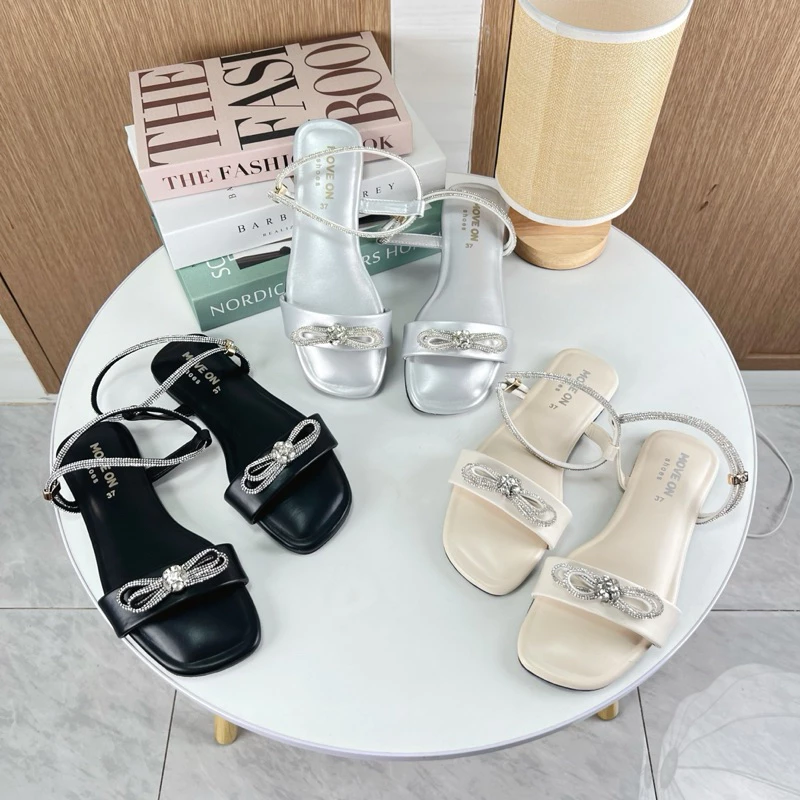 รองเท้ารัดส้นโบว์เพชร ผ้าหนังนิ่มใส่สบายไม่กัดเท้า(ใส่ตรงไซส์)(งานมีกล่อง)(ใส่ได้ 2 แบบ)
