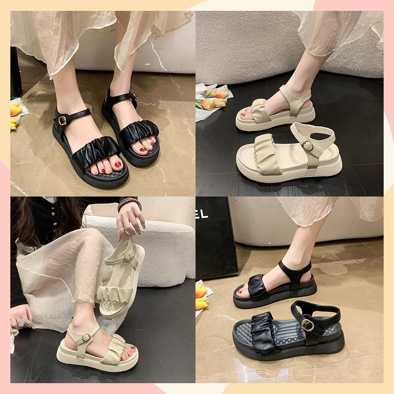 Swayy มาแรง รองเท้าแตะแฟชั่นแบบสวมมีสายรัดข้อเท้า สีพื้นมี 2 สี ดีเทลน่ารักสไตล์เกาหลี พื้นนุ่มน้ำหนักเบาสวมใส่สบายมากก