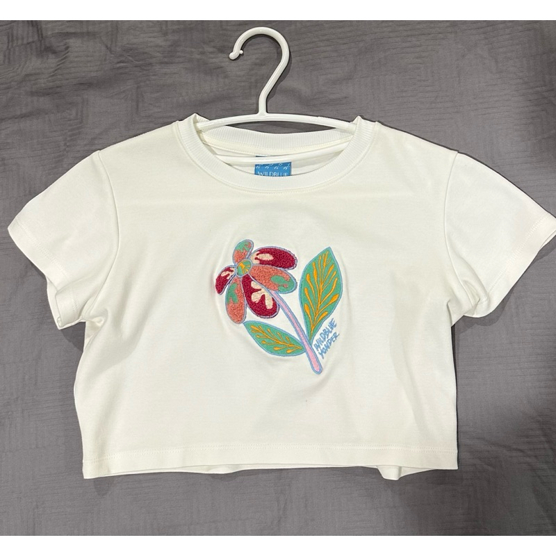 เสื้อคร็อบของเเบรนด์ wildblue yonder size m ซื้อมาจากงานที่ siam paragon💟💟