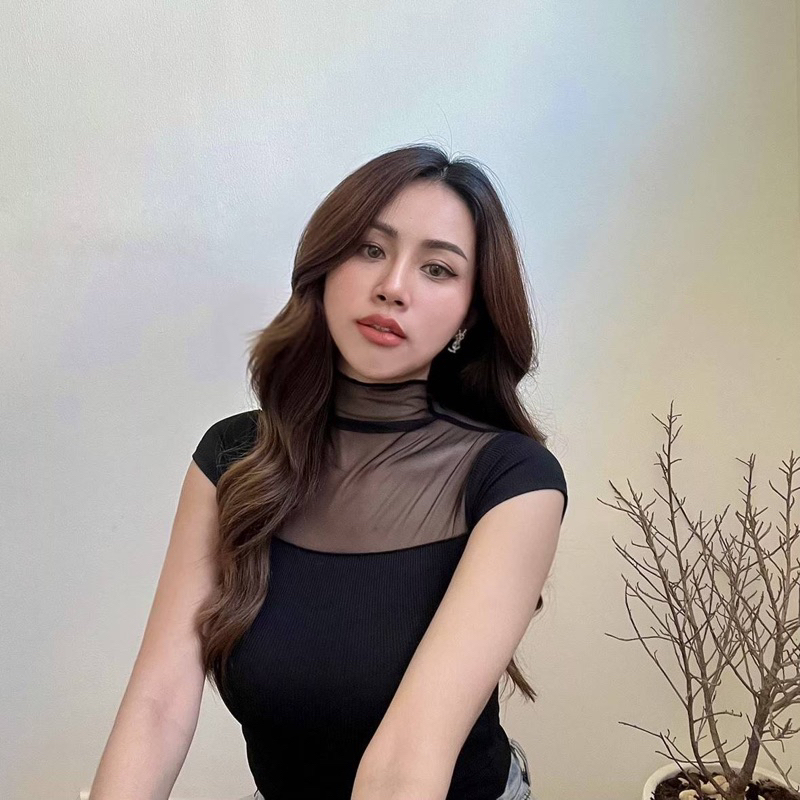 Thara top เสื้อยืดแต่งมุ้งยืด เข้ารูปทรงสวยแมทซ์ง่าย สาวอกเล็กอกใหญ่ใส่ได้