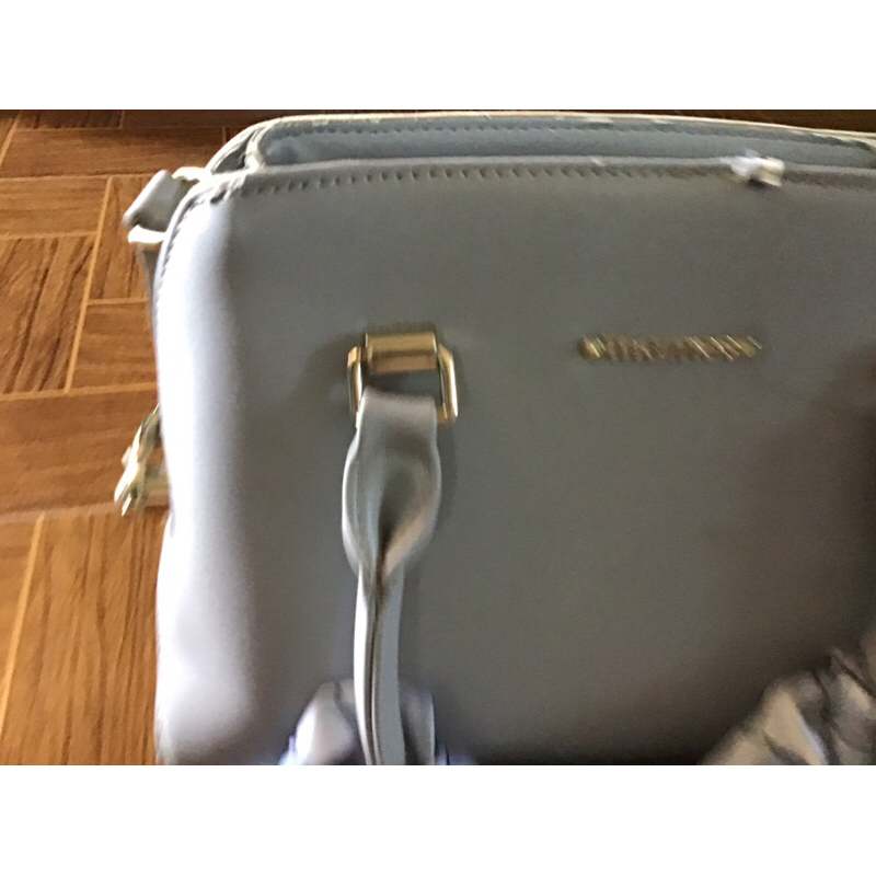 กระเป๋ายี่ห้อThamesแท้