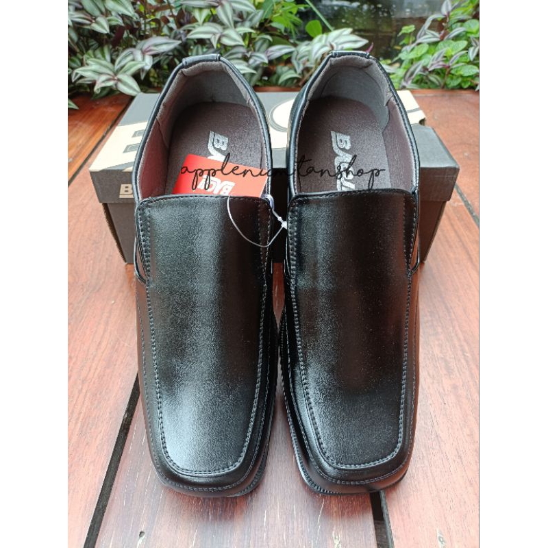 รองเท้าคัชชูผู้ชาย รุ่นหัวตัด  ยี่ห้อBaojiแท้ sz.39-47​ หน้าเท้ากว้างใส่สบาย