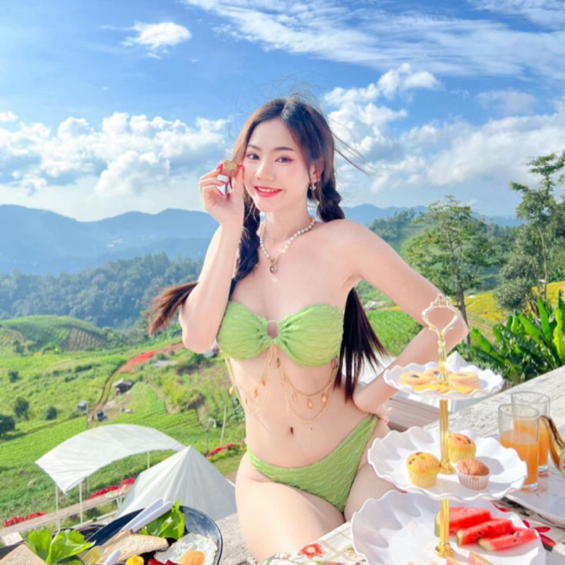 Havanas me พร้อมส่ง เซทบิกินี่ สีเขียว แต่งอะไหล่ทอง มาพร้อมผ้าคลุม สวยมาก
