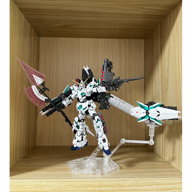 RG Unicorn Gundam Full Armor (top coated matte) Bandai