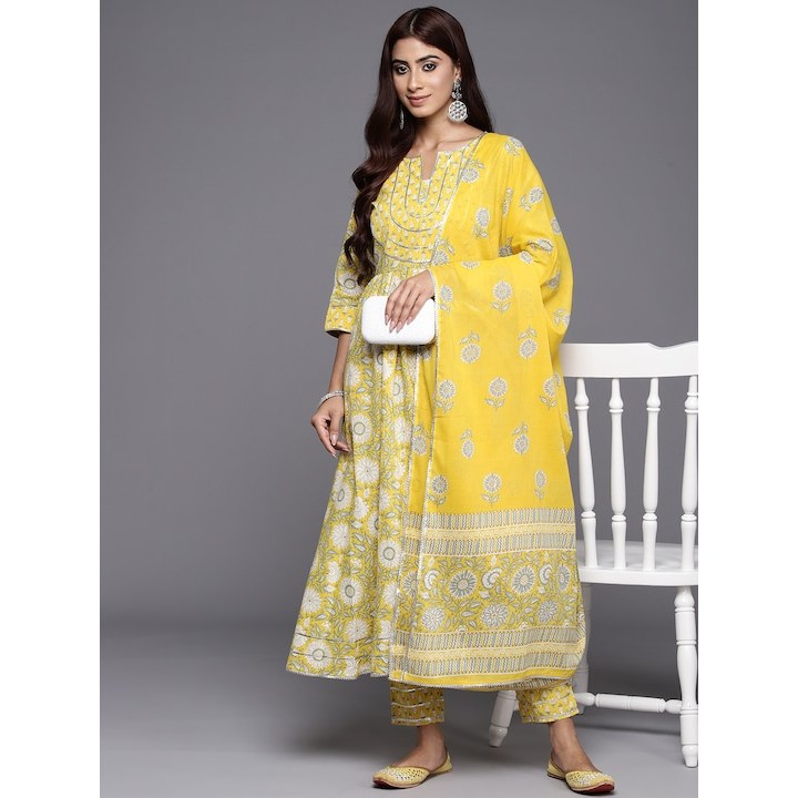 ((งานแบรนด์ Libas)) ชุดอินเดีย เซต 3 ชิ้น Woman Floral Printed Gotta Patti Pure Cotton Kurta with Tr