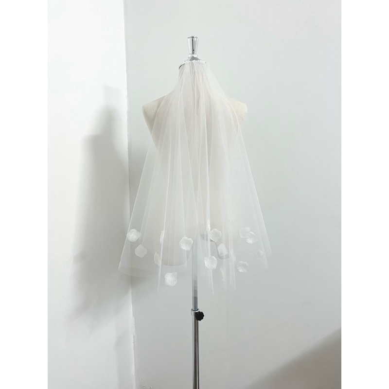 เวลเจ้าสาวพร้อมส่ง💖☁️ กลีบดอกไม้สีขาว