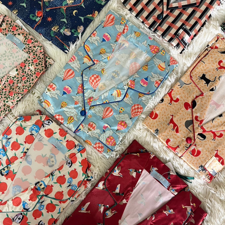 [ร้านโค้ดคุ้มลด 30%]ชุดนอนซาตินแถมถุงผ้าขนาดพกพา เกรดพรีเมียม [am.pm sleepwear]