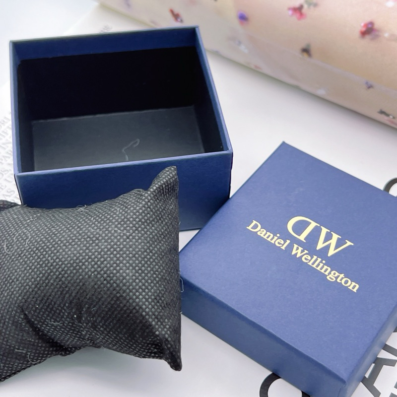 นาฬิกาสายเลทเข็มขัด DW มี3ขนาด พร้อมกล่องปั๊มแบรน