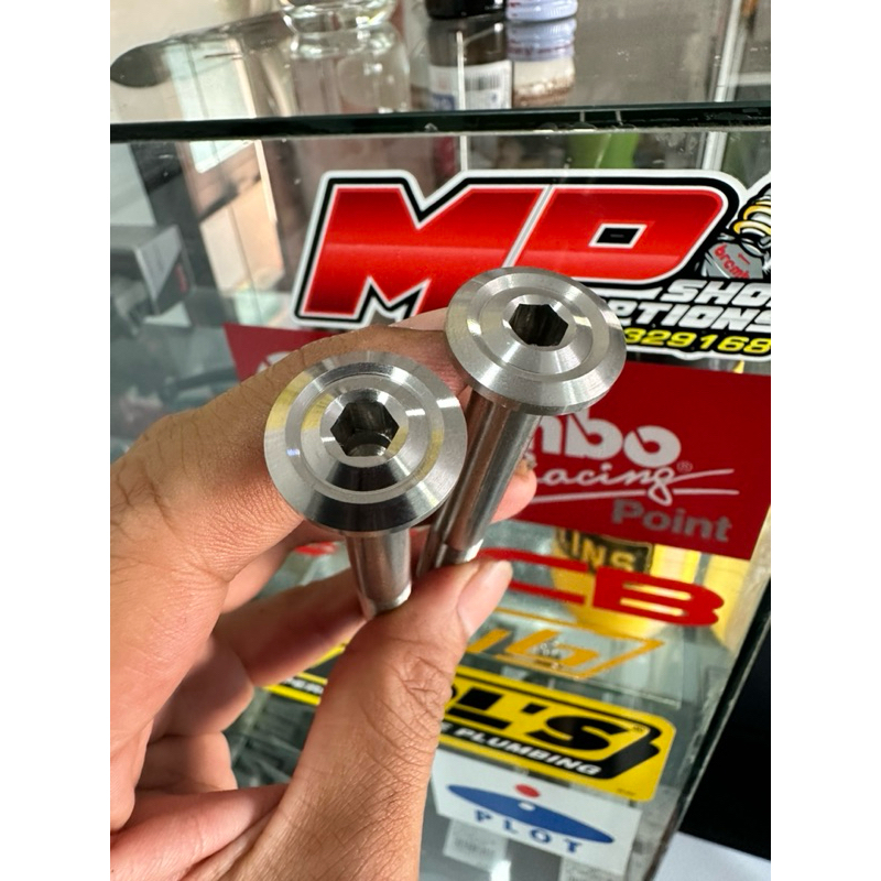 น็อตสแตนเลสกลึงมือ M10*60-100กลึงตามสั่งความยาว