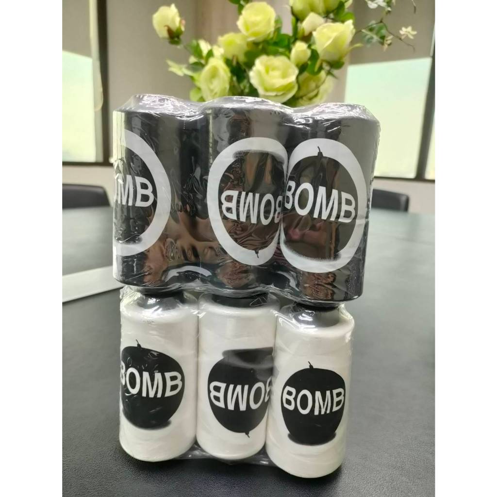 ด้ายเย็บผ้าเบอร์ 40/2 ราคาถูก สีขาว/สีดำ ตรา BOMB พร้อมส่งปลายทาง