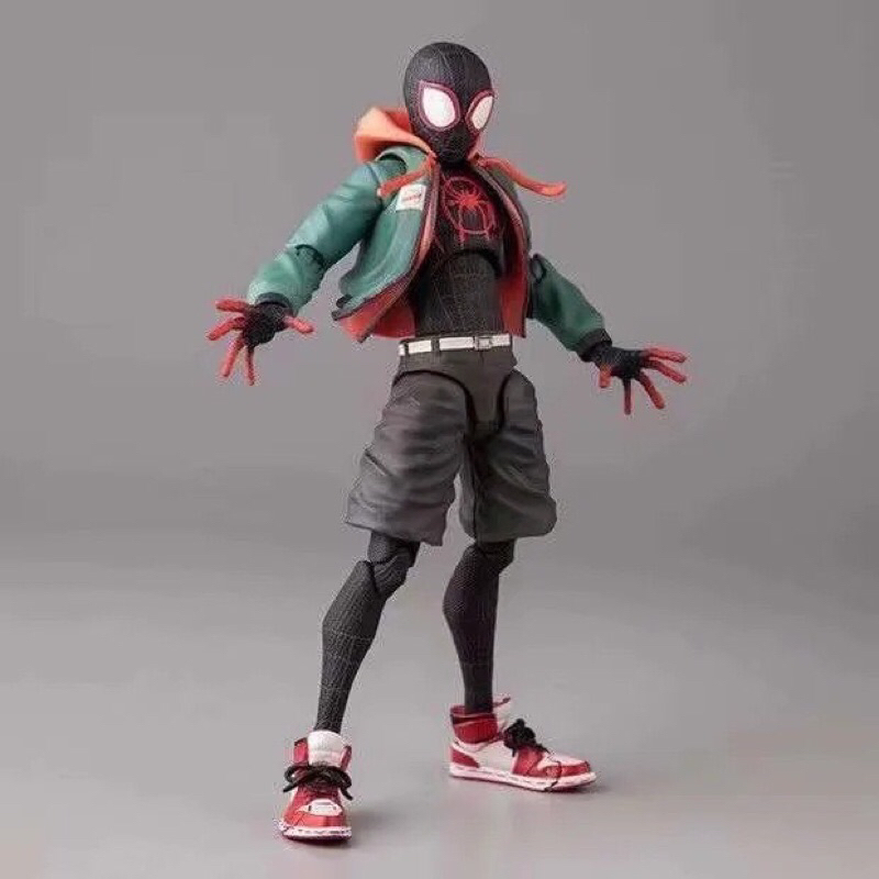 Spider Man into the Spider-Verse Miles Morales Action Figure 13 cm