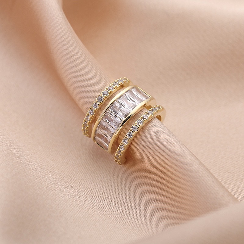 𝐄𝐚𝐫 𝐜𝐮𝐟𝐟 • เอียคัพ เพชร3ชั้น งานสวยมาก • E18