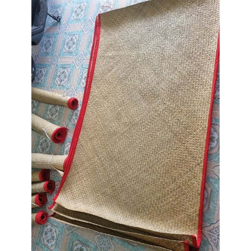 เสื่อกระจูด(แบบเย็บเก็บขอบ)ขนาด70-80×180cm.