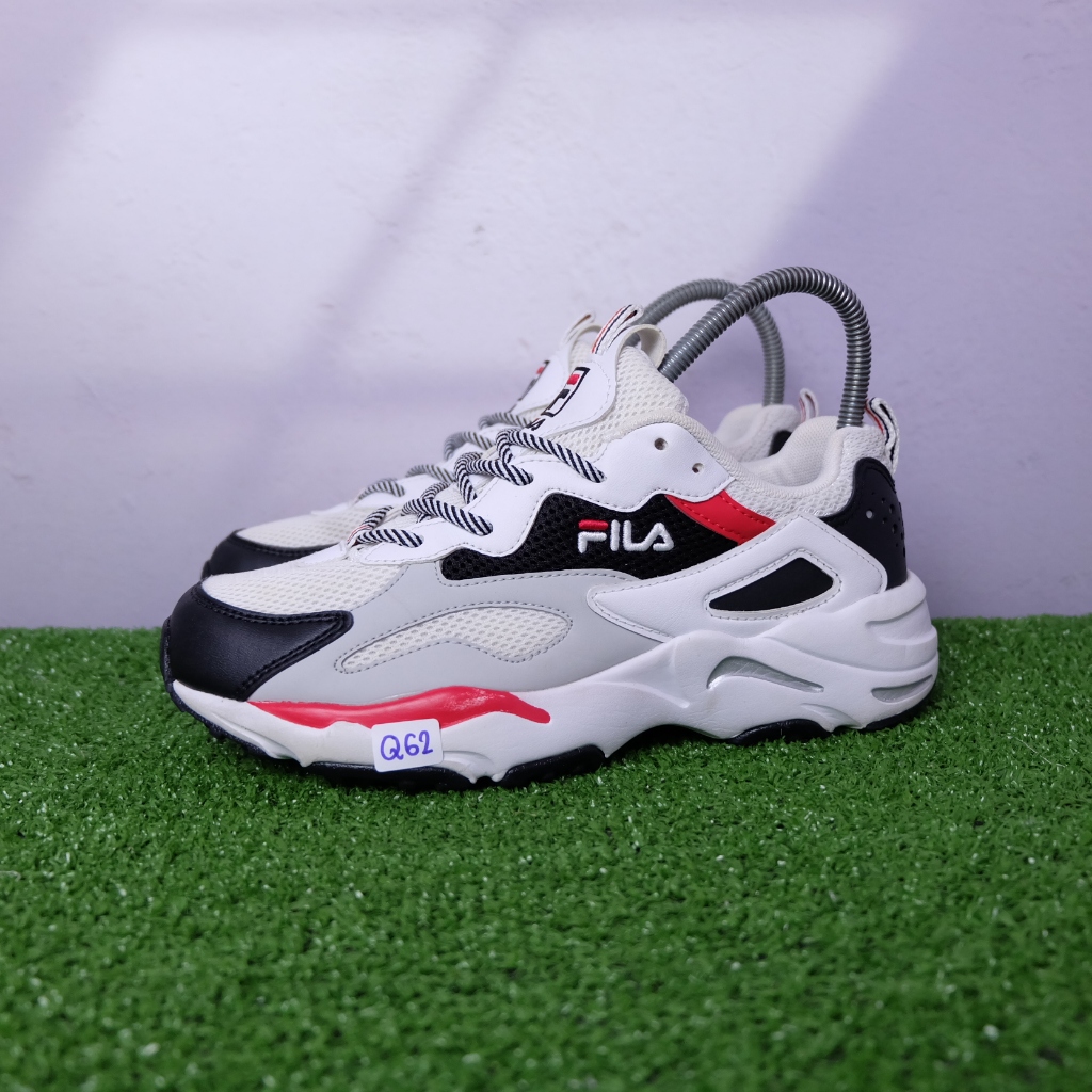 (36.5/23 cm) Fila Ray Disruptor Unisex Sneakers ฟีล่า มือ2ของแท้💯 รองเท้าผ้าใบเกาหลีผู้หญิง