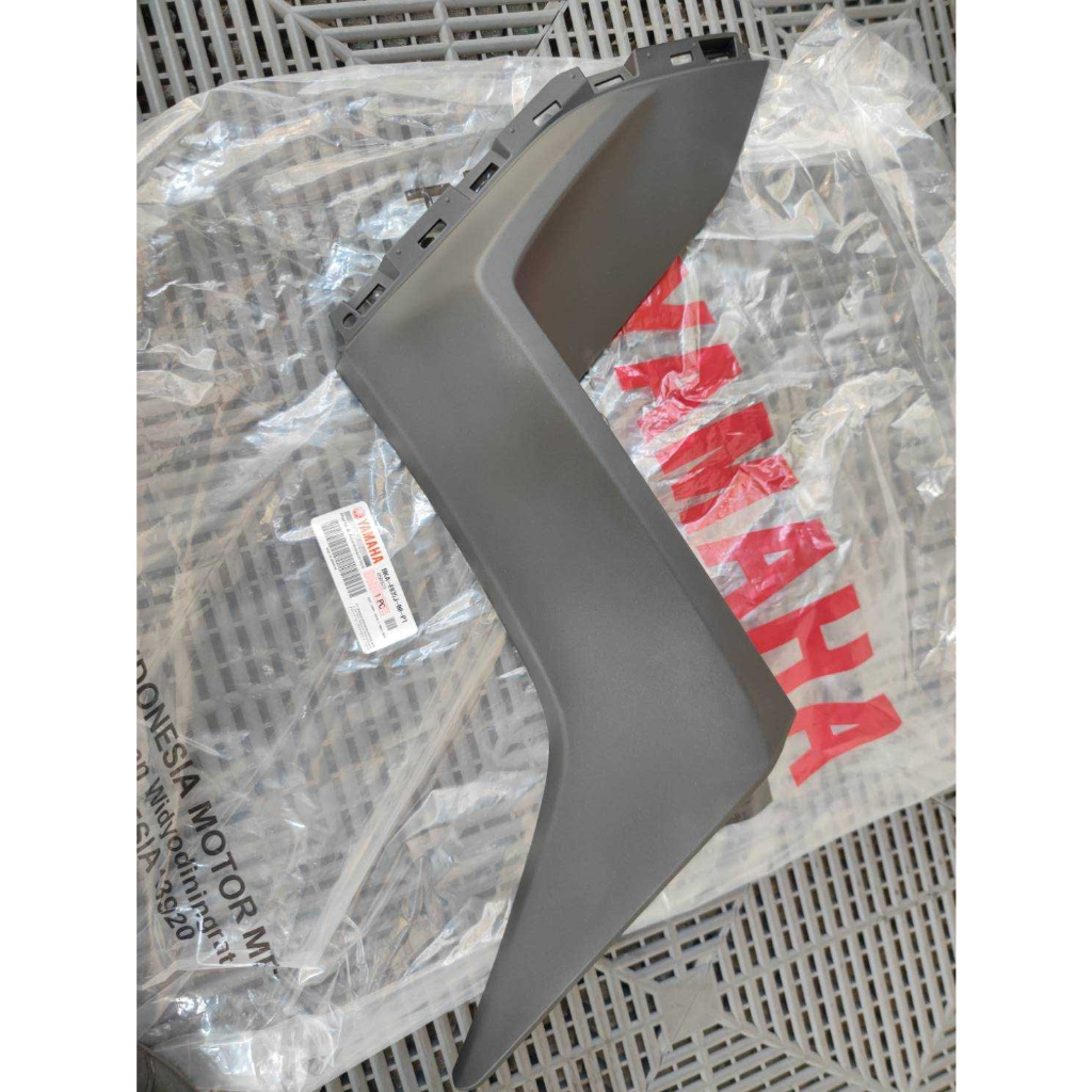 ครอบข้าง บังลม ซ้าย/ขวา Xmax 300 2023-2025 แท้ศูนย์ แฟริ่งซ้าย แฟริ่งขวา Xmax300 ราคา ถูกที่สุด ดีลบีเคเค แกลเลอรีภาพที่ 3