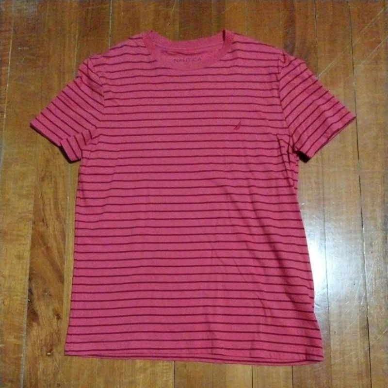 เสื้อยืดแขนสั้น แนวสตรีท NAUTICA แท้ มือสอง สภาพดี ของพร้อมส่งครับ