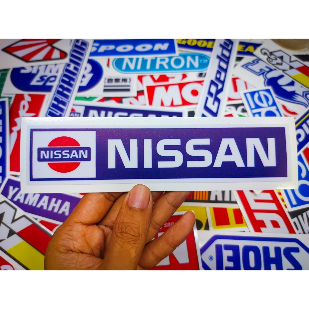 สติ๊กเกอร์ติดรถ NISSAN เคลือบกันรอย กันน้ำ เกรด 2 ปี ขนาด 17.7x4 เซนติเมตร l NISSAN Sticker