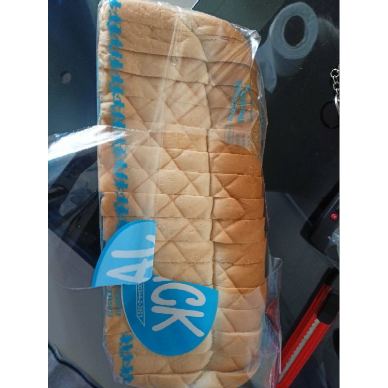 ขนมปังกะโหลกJack  หั่นหนา 18 มิล = 1 กล่องบรรจุ 4 แถว