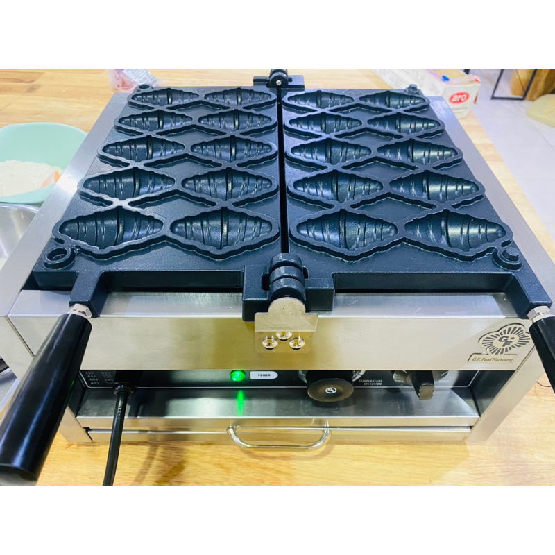 เครื่องทำครัวซอง วาฟเฟิล (Waffle Croissant  Waffle )