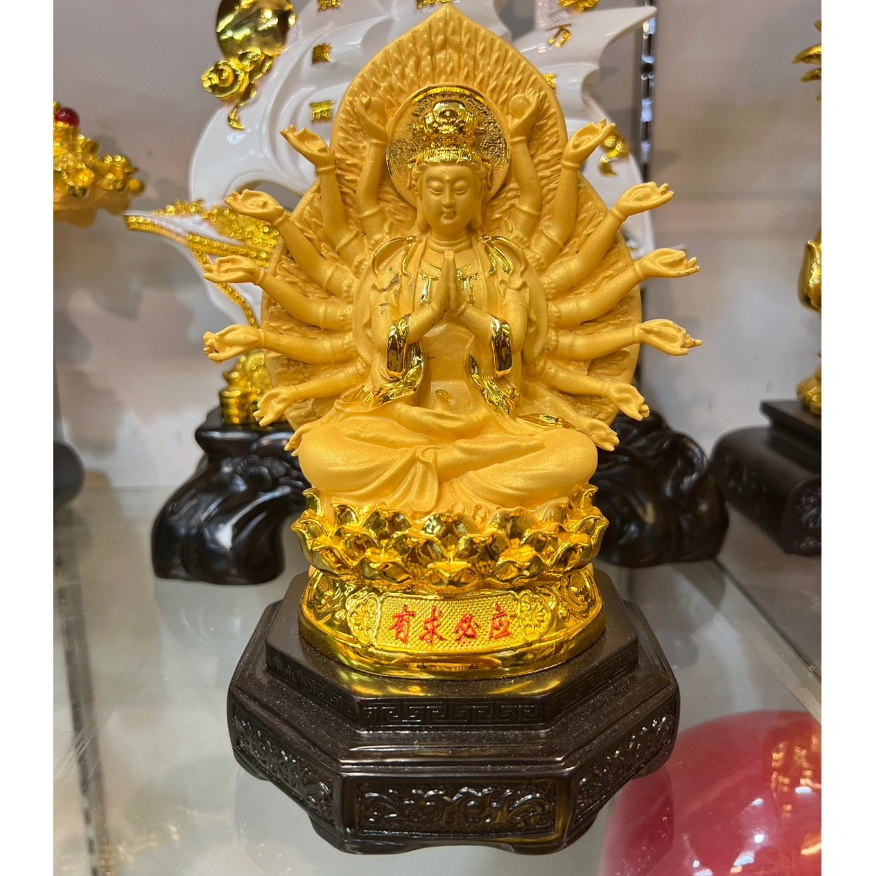 พระโพธิ์สัตว์ เจ้าแม่กวนอิม กวนอิม ปางพันเนตรพันกร (พันมือ) งานเรซิ่นพ่นทราย / สีไม้ ฐานไม้ สูง 9 / 13 นิ้ว