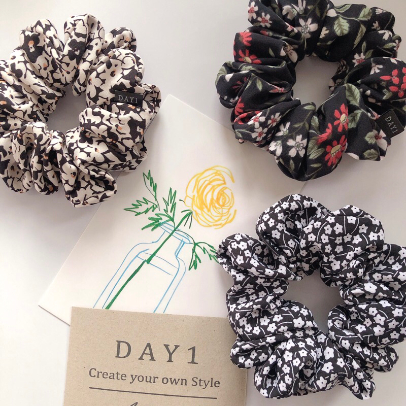 DAY 1 scrunchies ยางรัดผม size M