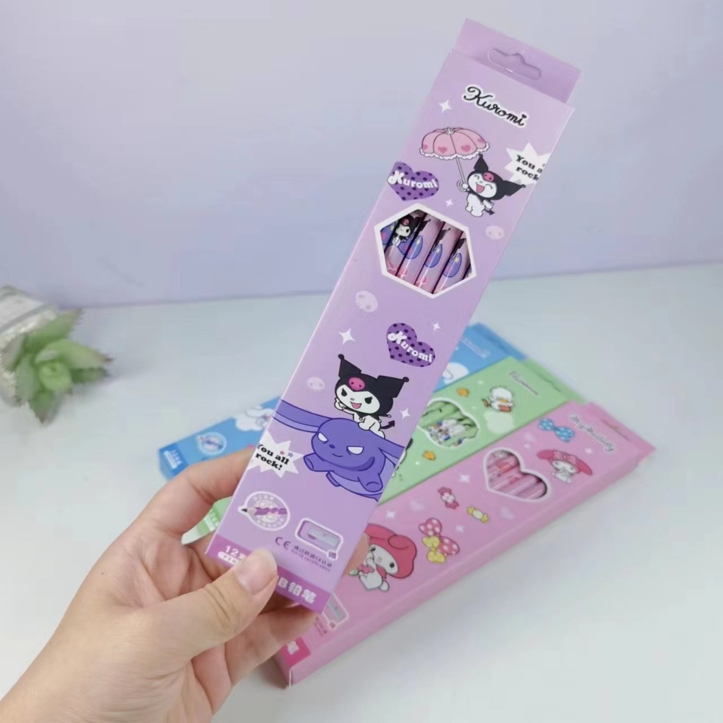 ดินสอไม้ 2B (12แท่ง) + กบเหลาดินสอ ลายการ์ตูน คุโรมิ มายเมโลดี้ ชินนาม่อนโรล โปชาโกะ