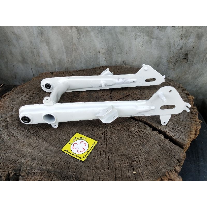 สวิงอาร์ม C700/C900/C65/C70/C90/DREAM