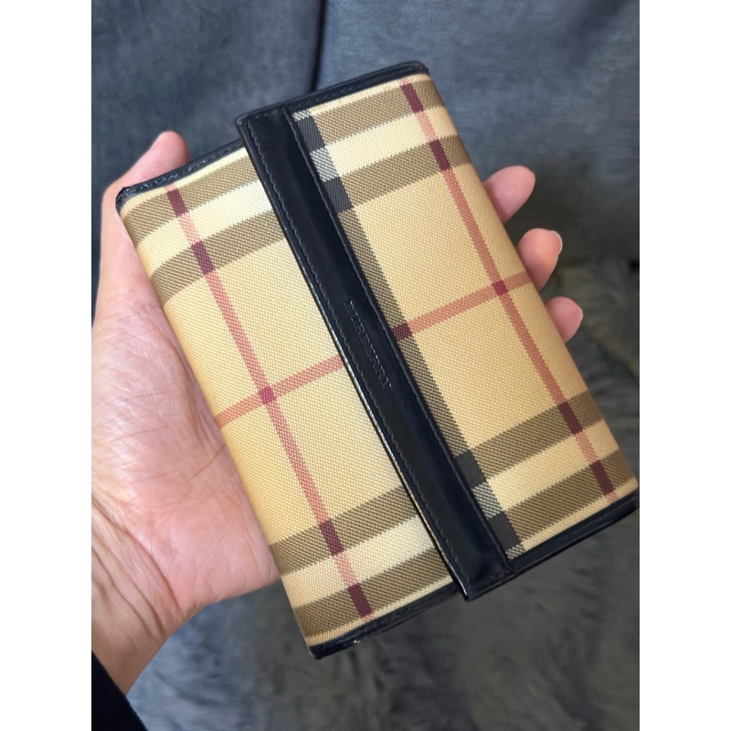กระเป๋าตังค์Burberry