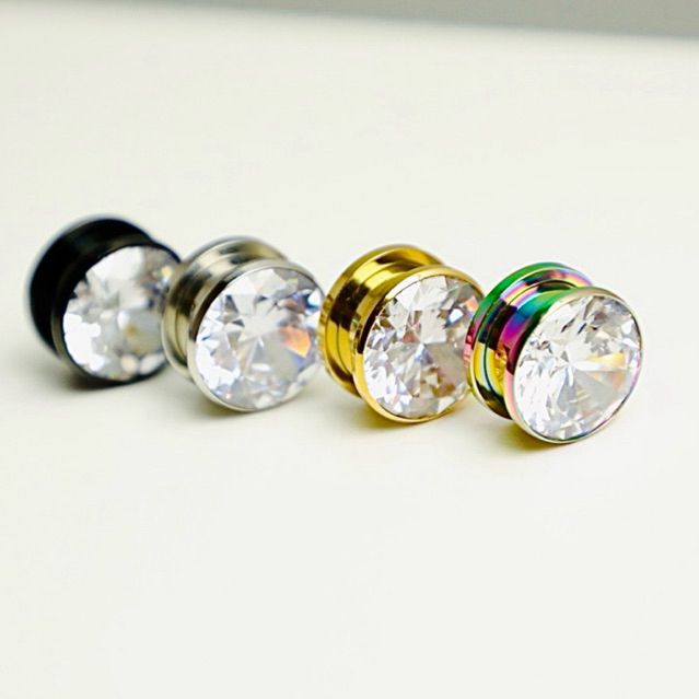 จิวตาไก่ ระเบิดหู เพชรกลม [ราคาต่อชิ้น] -HappiNOW Sparkly Round Diamond Screw-fit Ear Gauge [Single Piece]