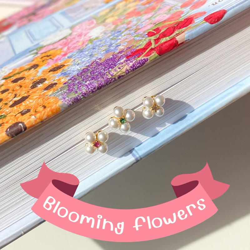 Thelucy Blooming flowers earrings