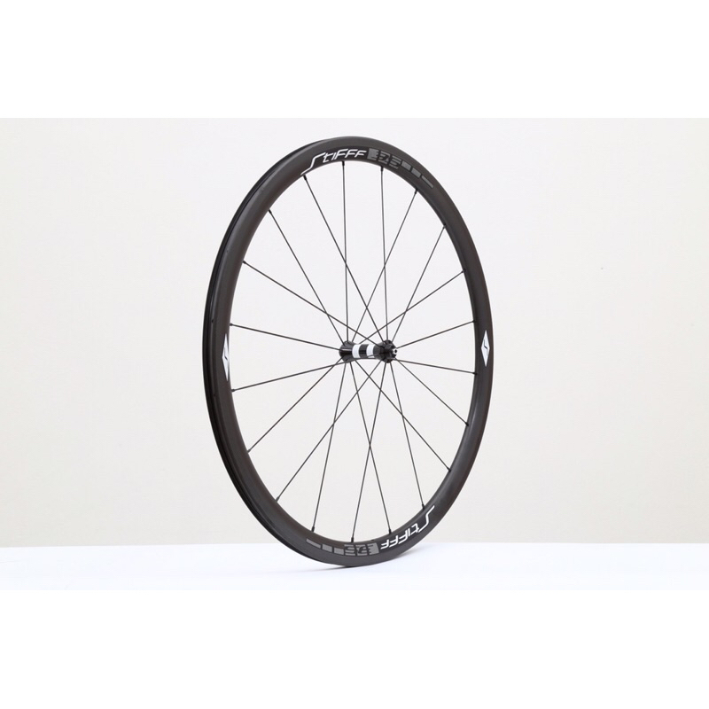 Stifff 35 Carbon rim brake + DT swiss 350 ขอบล้อผลิตจากโรงงาน Reynold ไต้หวัน ดุม DT Swiss 350 / ซี่