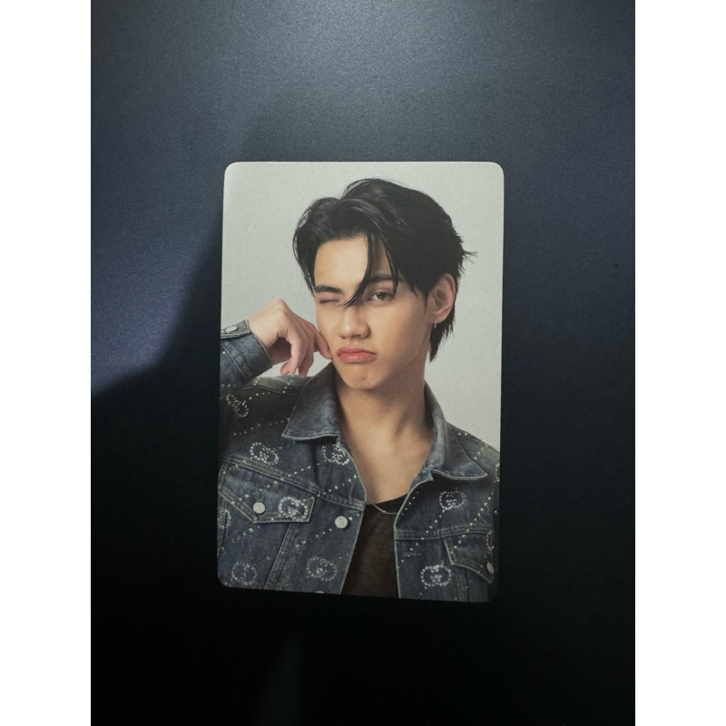 BUS DEBUT PHOTOCARD PEEMWASU