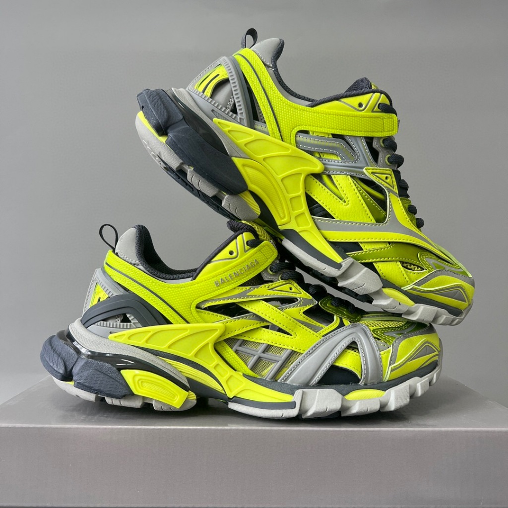พรี​ ราคา6300 Balenciaga Track 4.0 รองเท้าผู้ชาย รองเท้าผู้หญิง รองเท้ากีฬา size35-45