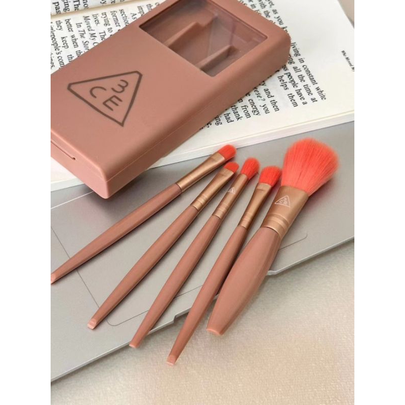 เซตแปรงแต่งหน้า3CE สุดคุ้ม